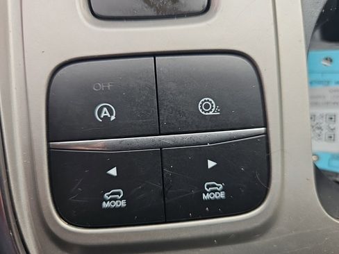 Used 2021 Ford Explorer XLT w/ Equipment Group 202A RWD image 24