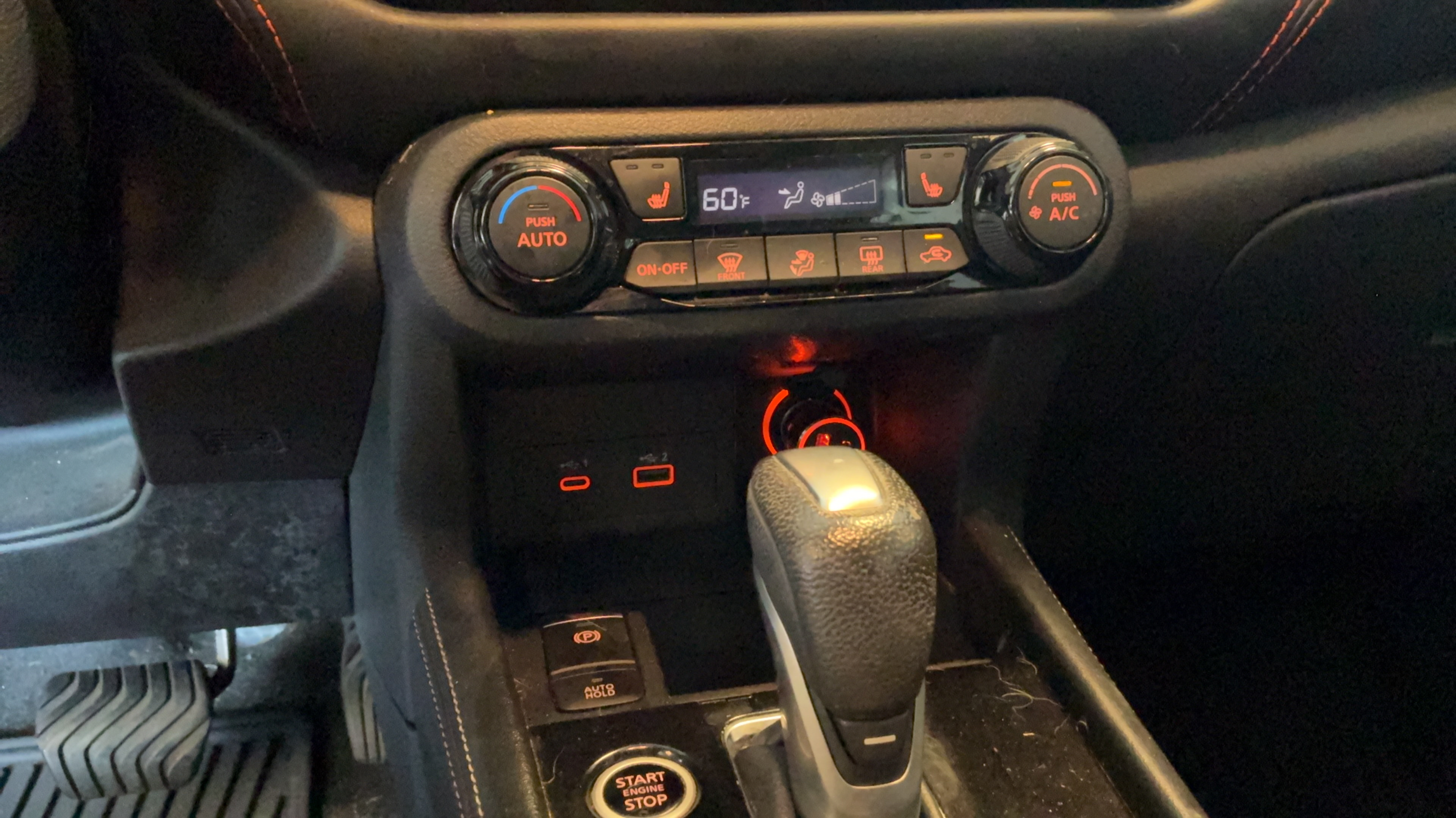 Used 2021 Nissan Kicks SR w/ SR Premium Package FWD image 18