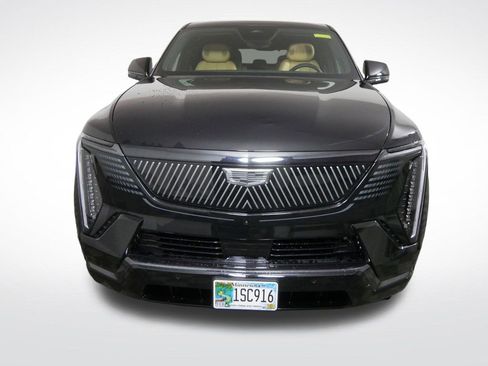 Used 2025 Cadillac Escalade IQ Sport 2 w/ LPO, ONYX Package AWD/4WD image 10