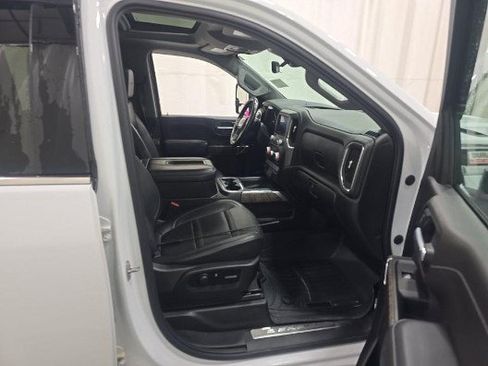 Used 2022 GMC Sierra 2500 Denali w/ Denali Ultimate Package AWD/4WD image 9