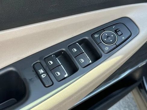 Used 2020 Hyundai Santa Fe SEL w/ Convenience Package FWD image 24