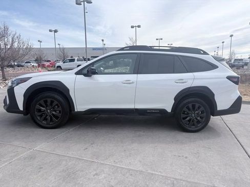 Used 2025 Subaru Outback Onyx Edition image 4