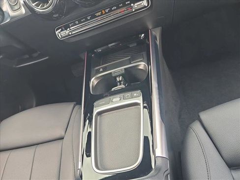 Certified 2025 Mercedes-Benz GLB 250 image 12