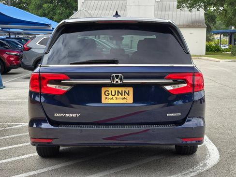 Used 2024 Honda Odyssey Touring image 4