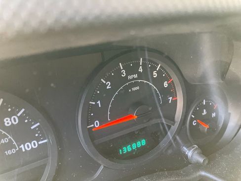 Used 2008 Jeep Wrangler X AWD/4WD image 9