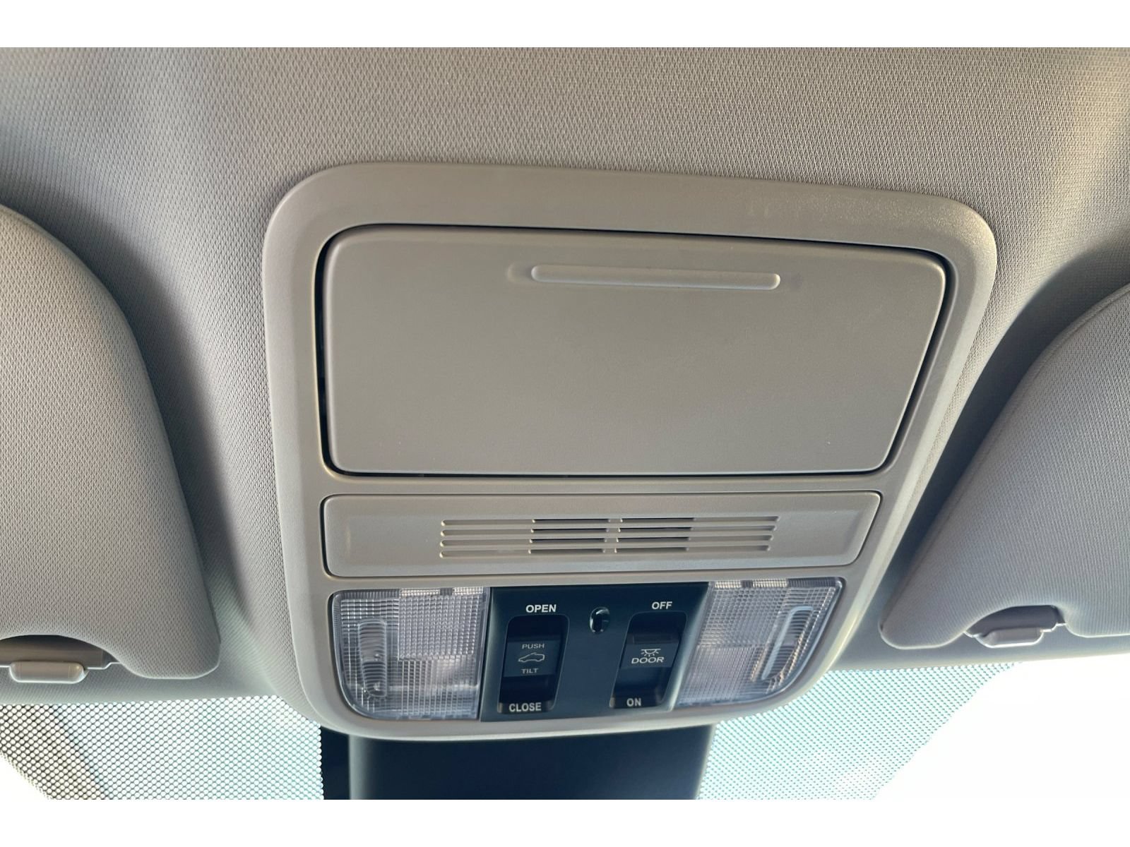 Certified 2025 Honda Odyssey Touring image 25