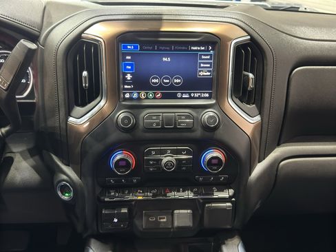 Used 2020 Chevrolet Silverado 3500 High Country w/ Z71 Off-Road Package image 32