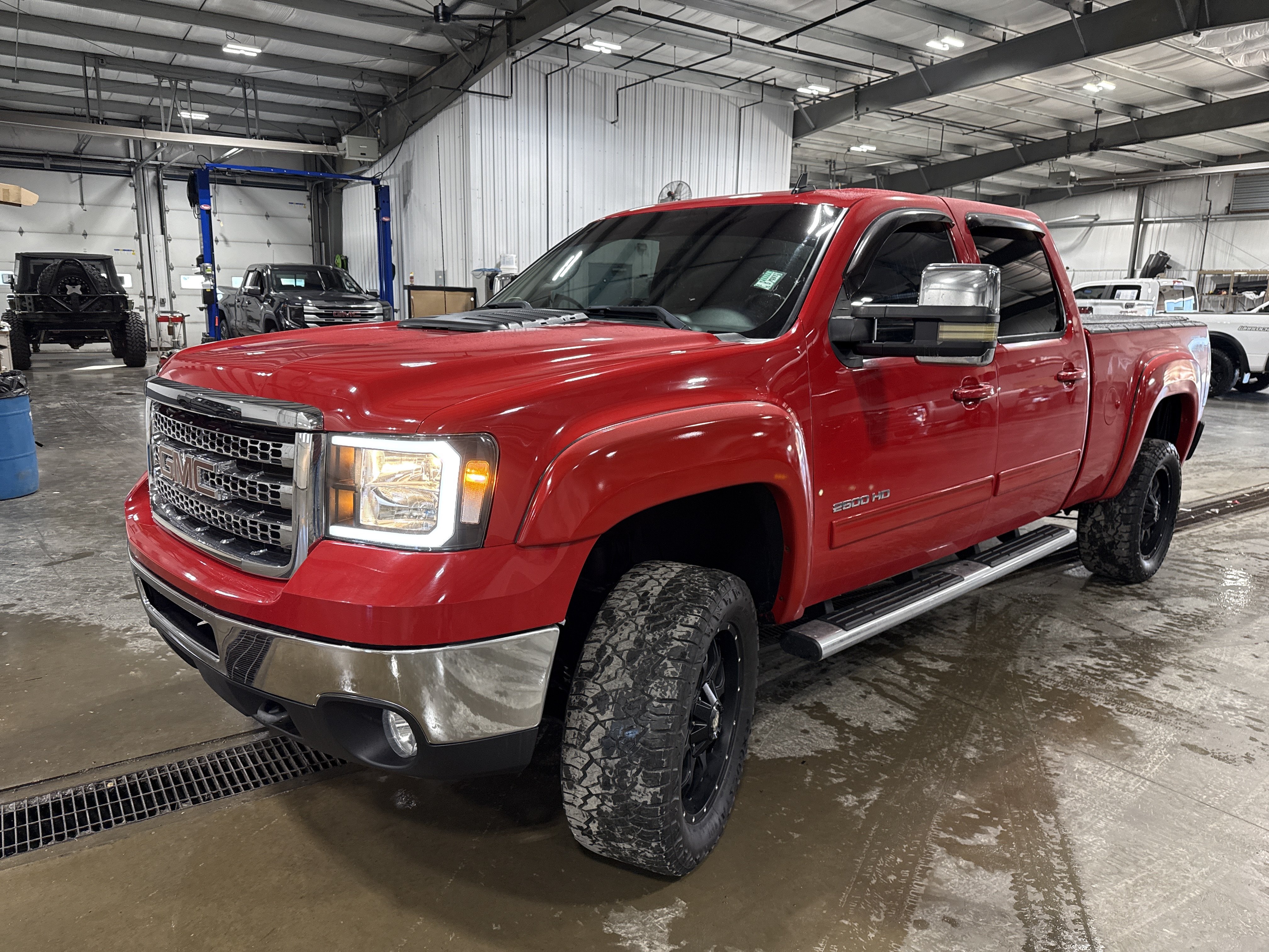 Used 2013 GMC Sierra 2500 SLT w/ SLT Convenience Package AWD/4WD image 6