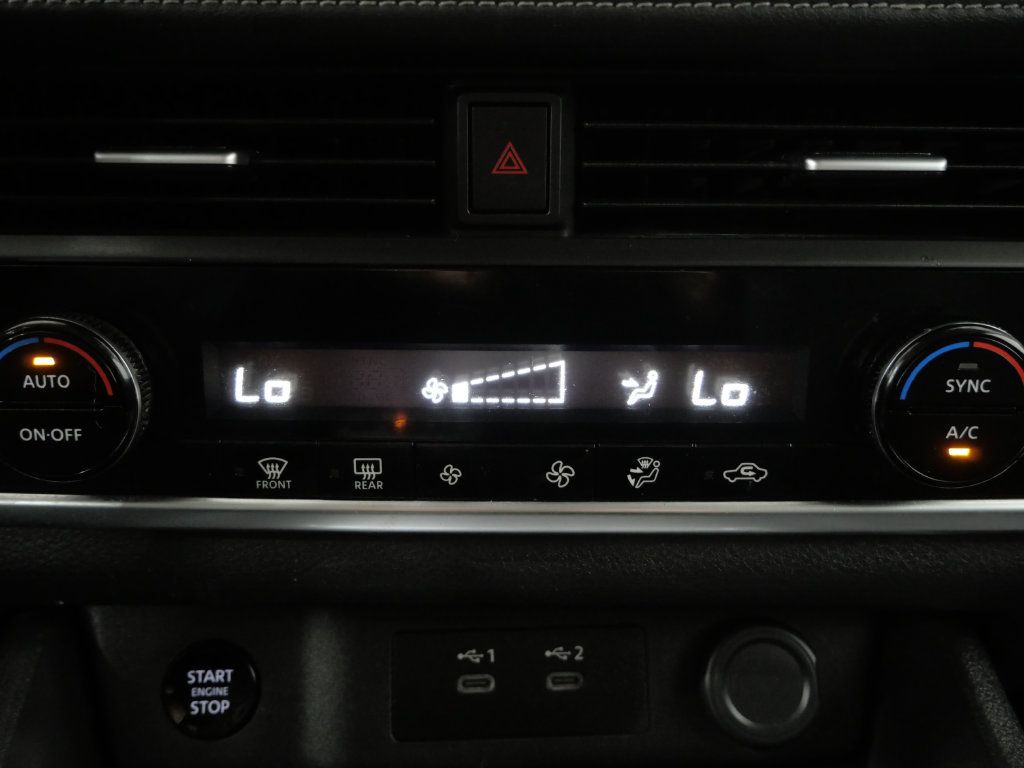 Used 2025 Nissan Rogue SV AWD/4WD image 19
