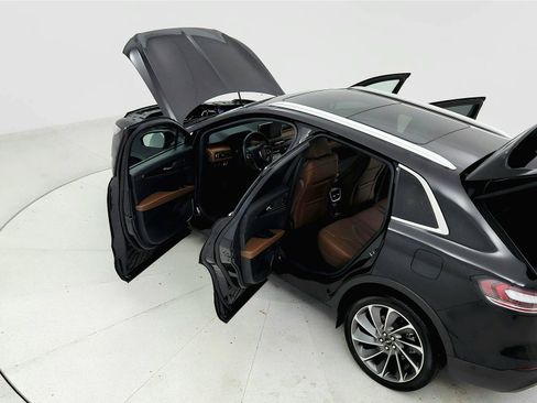 Used 2022 Lincoln Nautilus Reserve w/ Equipment Group 201A AWD/4WD image 22