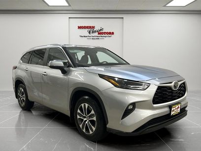 Used 2024 Toyota Highlander XLE