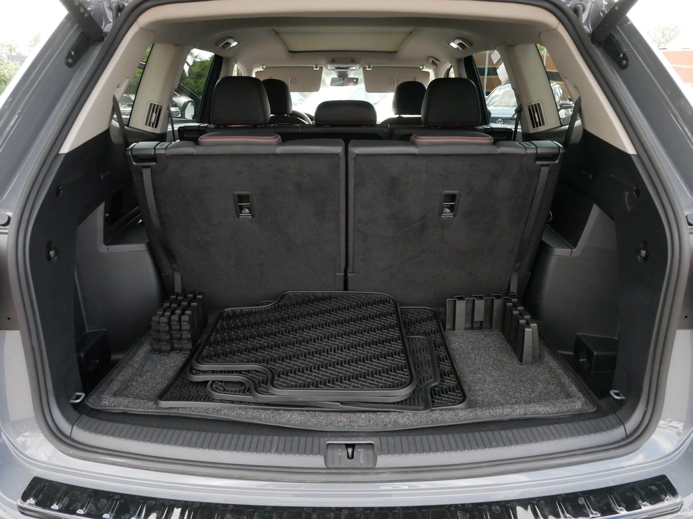 Certified 2026 Volkswagen Atlas Peak Edition AWD/4WD image 18