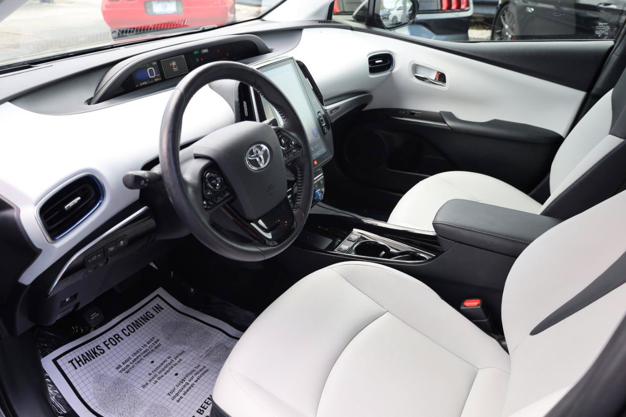 Used 2019 Toyota Prius Limited FWD image 8