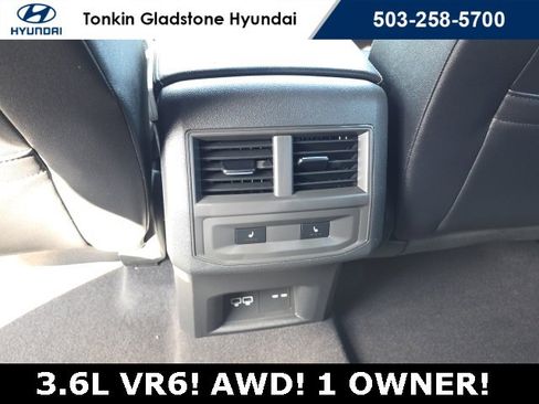 Used 2020 Volkswagen Atlas Cross Sport SEL Premium image 26