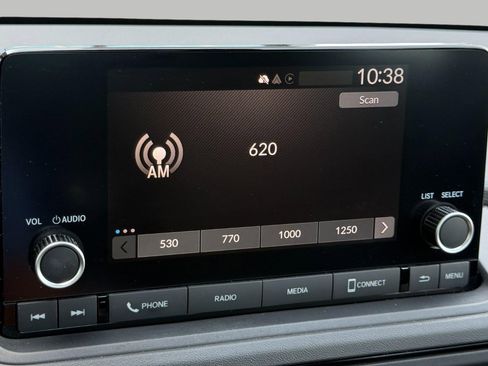 Used 2023 Honda Accord EX image 31