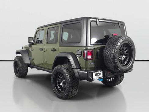 Used 2023 Jeep Wrangler Unlimited w/ 8.4" Radio Group AWD/4WD image 3