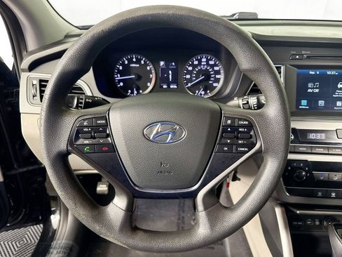 Used 2017 Hyundai Sonata SE image 11