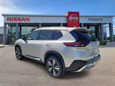 Used 2022 Nissan Rogue Platinum w/ Head-Up Display Package AWD/4WD image 6
