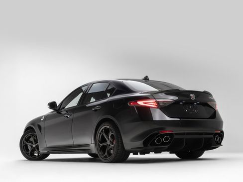 Used 2024 Alfa Romeo Giulia Quadrifoglio w/ Active Assist Plus Package image 12