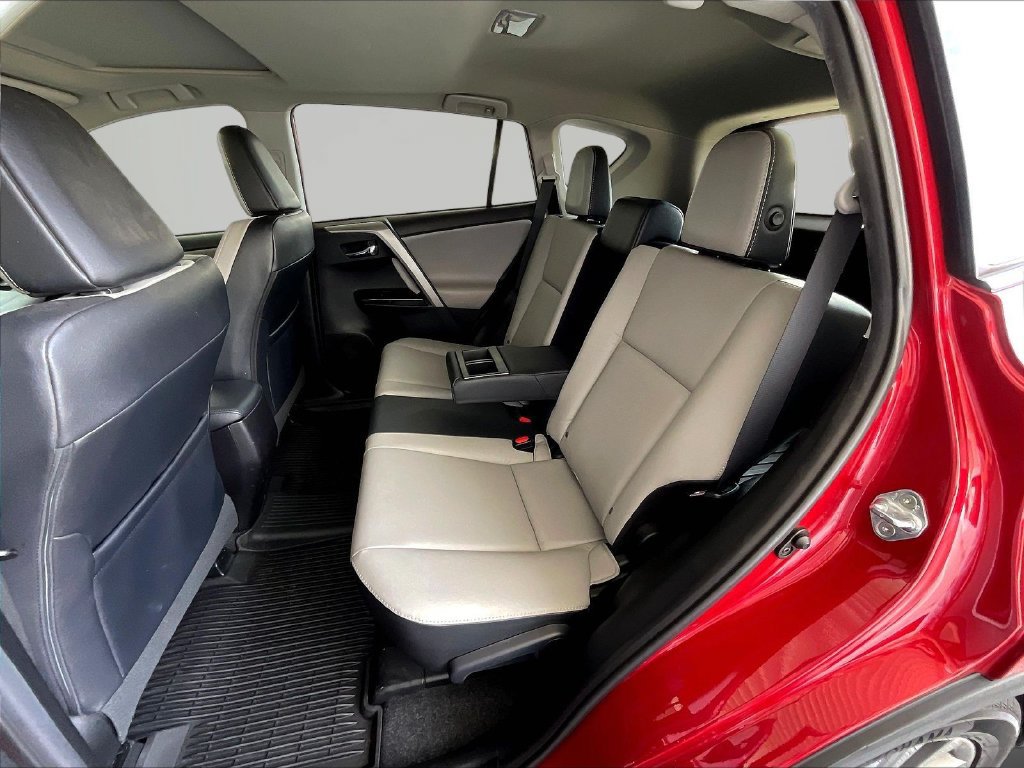 Used 2017 Toyota RAV4 Limited AWD/4WD image 26
