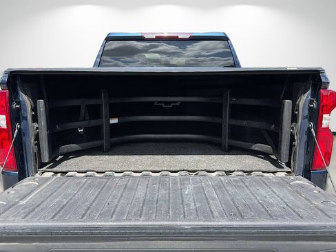 Used 2021 Chevrolet Silverado 1500 Custom w/ LPO, Blackout Package image 12