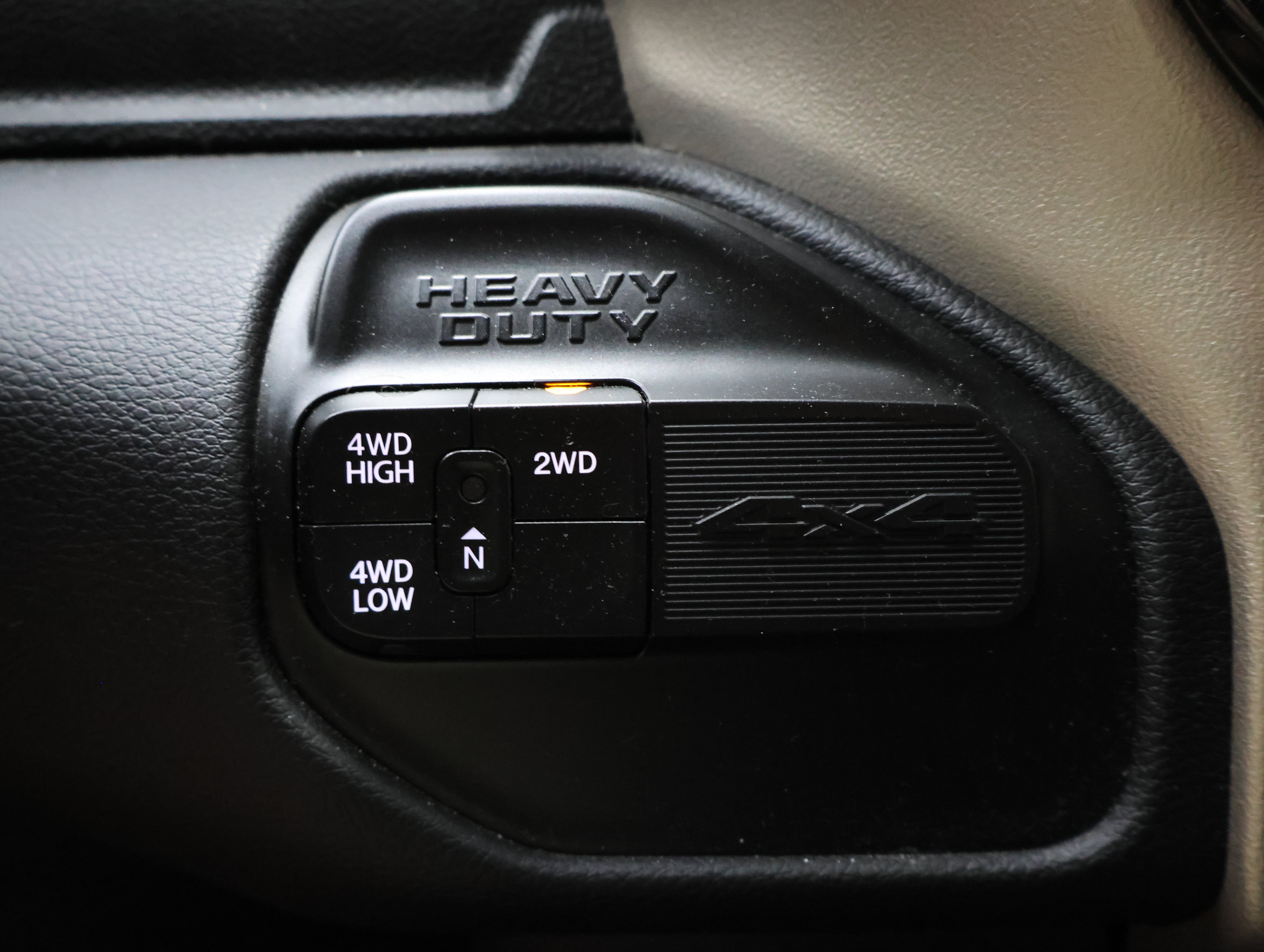 Used 2024 RAM 2500 Laramie AWD/4WD image 46