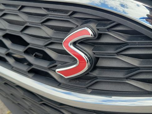 Used 2023 MINI Cooper Clubman S FWD image 8