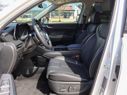 Used 2025 Hyundai Palisade Limited AWD/4WD image 6