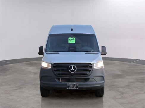 New 2025 Mercedes-Benz Sprinter 2500 image 2