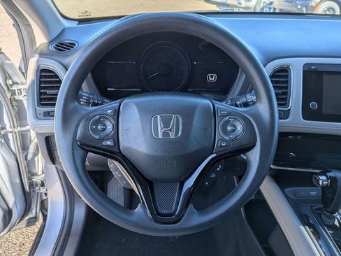 Used 2019 Honda HR-V EX image 17