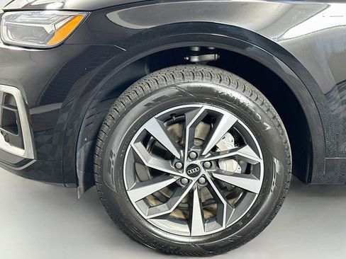 Used 2023 Audi Q5 2.0T Premium Plus w/ Premium Plus Package AWD/4WD image 12