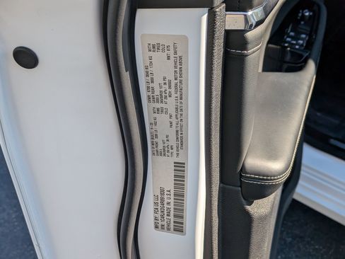 Used 2024 Jeep Grand Cherokee L Overland w/ Trailer Tow Package image 38