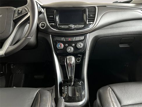 Used 2020 Chevrolet Trax Premier image 9
