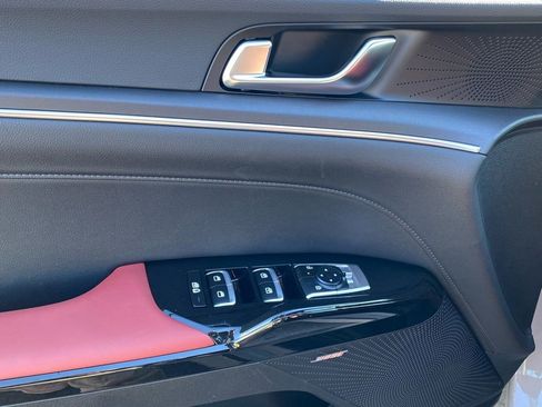 Used 2025 Toyota Tacoma TRD Off-Road image 10