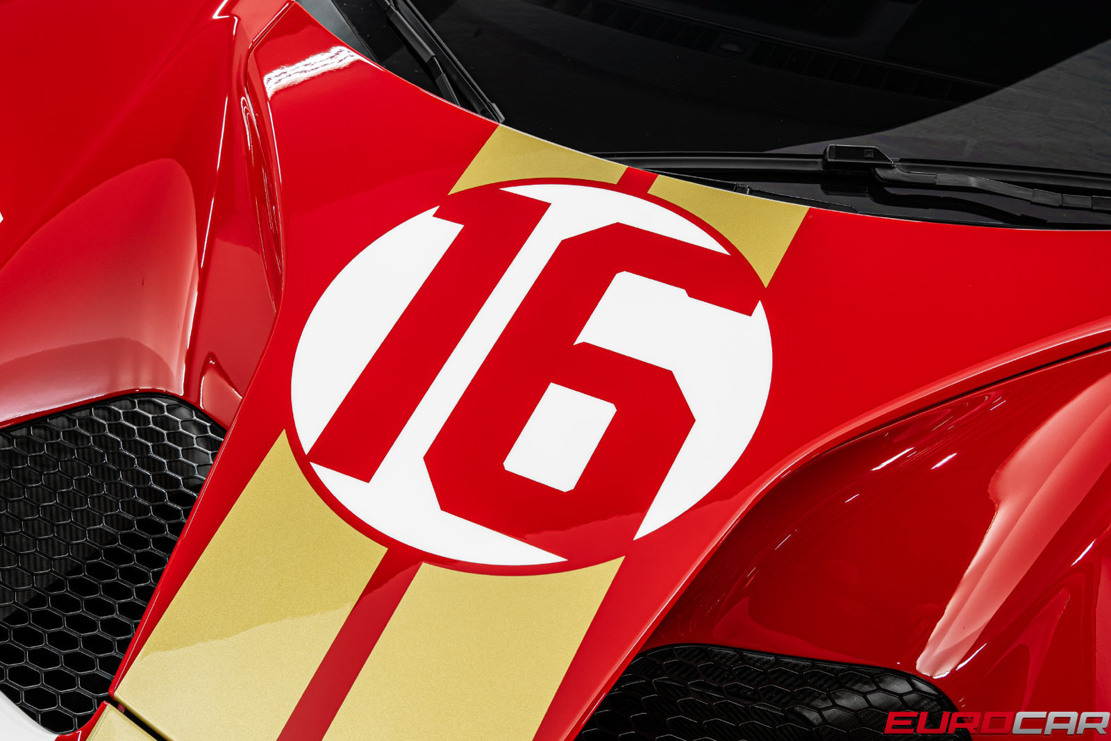 Used 2022 Ford GT Heritage Edition RWD image 11