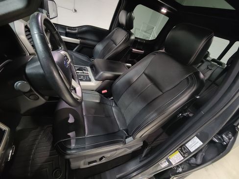 Used 2018 Ford F150 Lariat w/ Equipment Group 502A Luxury AWD/4WD image 35