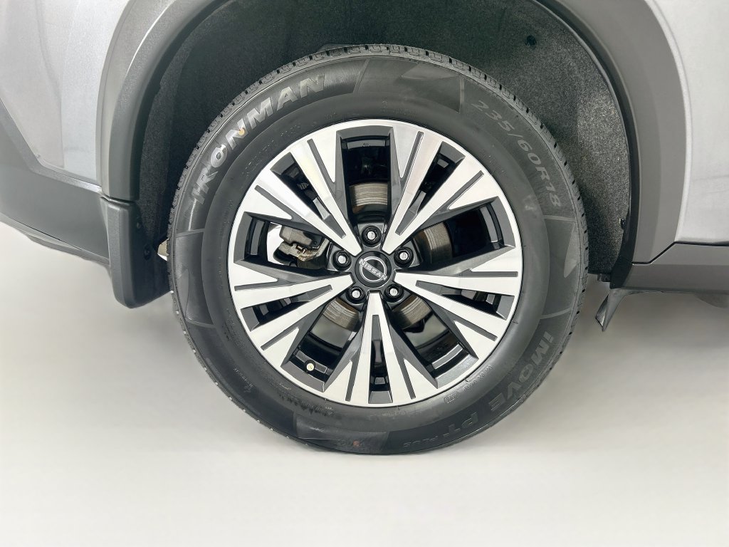 Used 2023 Nissan Rogue SV FWD image 31