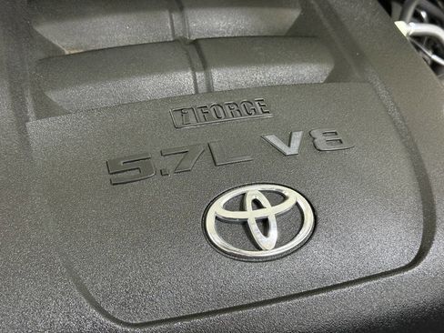 Used 2011 Toyota Sequoia Platinum image 77