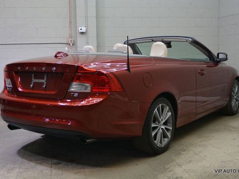 Used 2011 Volvo C70 T5 w/ Convenience Pkg image 4