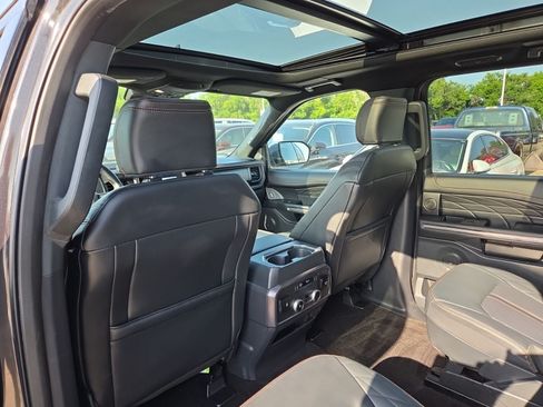 Used 2023 Ford Expedition Max Platinum AWD/4WD image 15