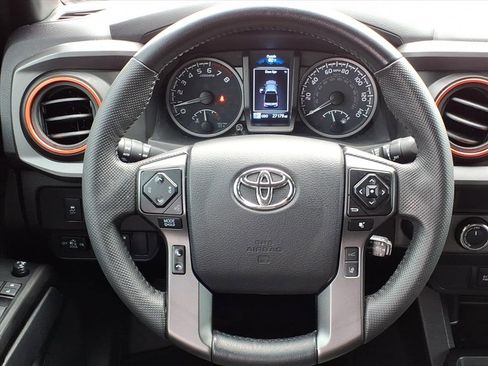 Used 2023 Toyota Tacoma TRD Off-Road image 21