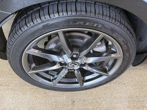 Used 2019 MAZDA MX-5 Miata Grand Touring RWD image 7