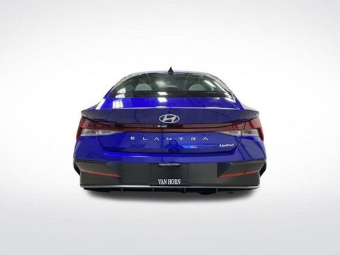 New 2026 Hyundai Elantra Limited image 15