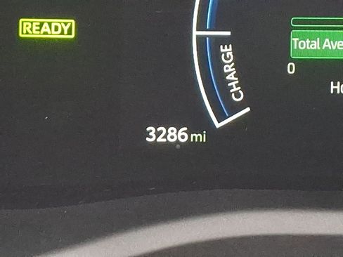 Used 2025 Toyota Camry SE image 20