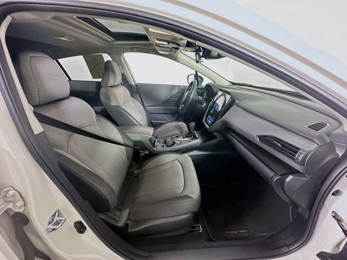 Used 2024 Subaru Crosstrek 2.0i Premium image 33