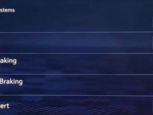 Used 2024 Chevrolet Traverse RS image 47