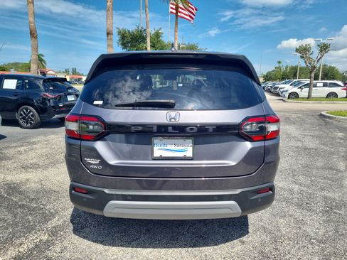 Used 2025 Honda Pilot EX-L image 6