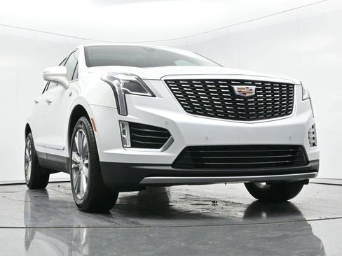 Certified 2024 Cadillac XT5 Premium Luxury w/ LPO, Floor Liner Package image 43