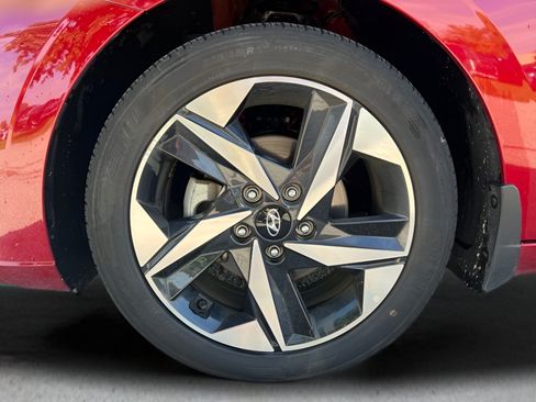 Used 2023 Hyundai Elantra SEL w/ Convenience Package FWD image 33
