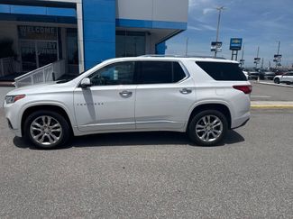Used 2021 Chevrolet Traverse High Country FWD video 1